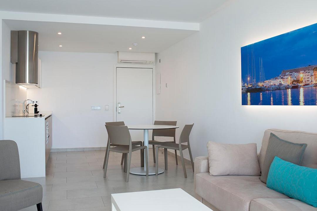 Apartaments B-Llobet Sun & Confort Ibiza Quarto foto